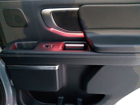 New 2025 Ford Expedition Platinum w/ Stealth Performance Package image 22