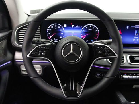 New 2026 Mercedes-Benz GLS 450 4MATIC image 9