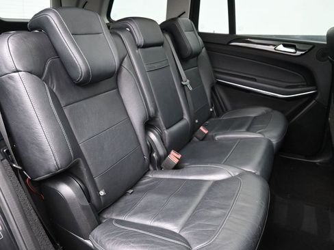 Used 2019 Mercedes-Benz GLS 550 4MATIC w/ Driver Assistance Package image 26