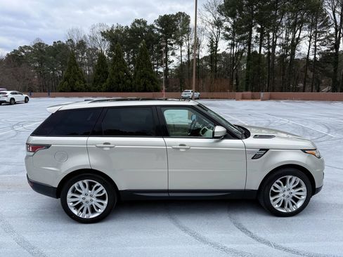 Used 2014 Land Rover Range Rover Sport HSE image 9