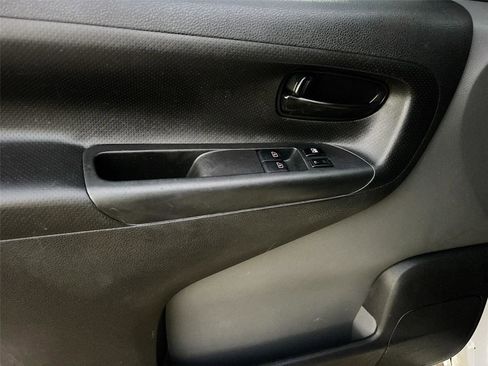 Used 2020 Nissan NV200 SV image 17