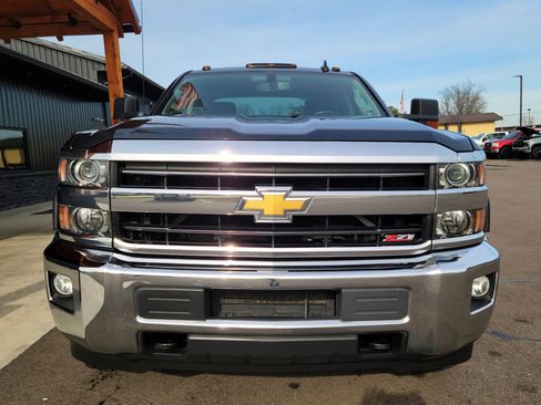 Used 2018 Chevrolet Silverado 2500 LT w/ All Star Edition image 2
