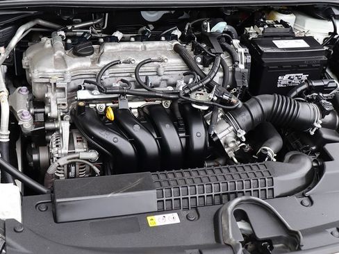 Used 2021 Toyota Corolla LE FWD image 57
