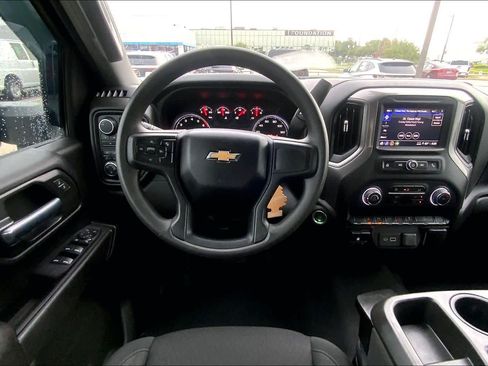 Used 2024 Chevrolet Silverado 2500 Custom w/ Custom Value Package AWD/4WD image 5