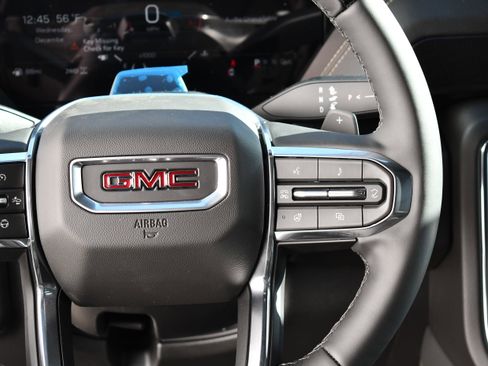 New 2026 GMC Yukon Elevation image 18