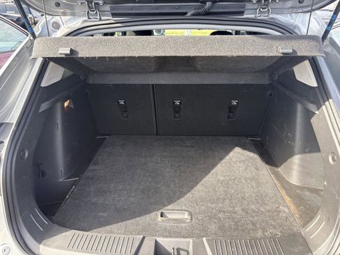 Used 2025 Chevrolet Trax LT w/ LT Convenience Package image 26