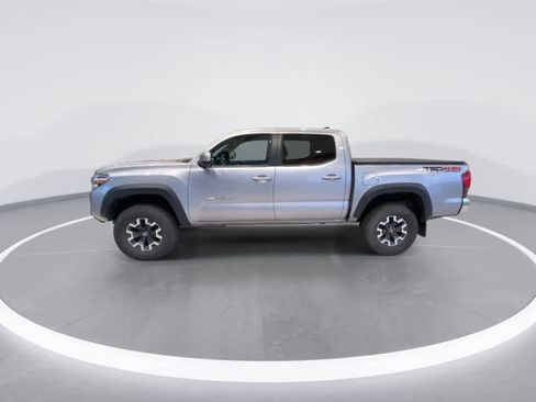Used 2019 Toyota Tacoma TRD Off-Road image 5