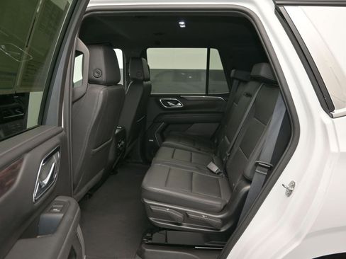 Used 2024 Chevrolet Tahoe LT image 15