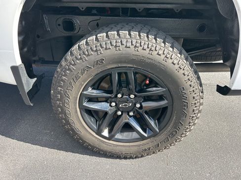 Used 2021 Chevrolet Silverado 1500 LT Trail Boss w/ Convenience Package II image 35