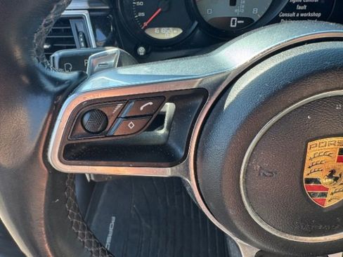 Used 2017 Porsche Macan S image 23