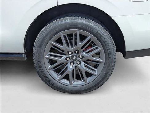 New 2025 Ford Expedition Platinum w/ Stealth Performance Package image 9