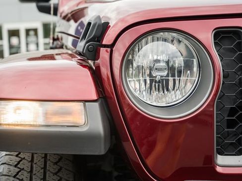 Used 2021 Jeep Gladiator Sport w/ Quick Order Package 24Q 80Th image 12