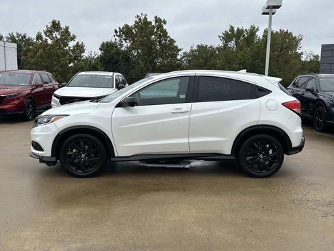 Used 2022 Honda HR-V Sport image 5