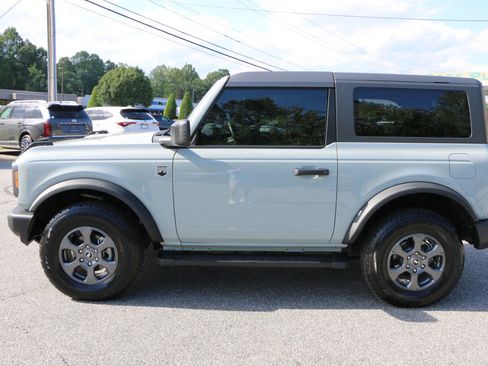 Used 2024 Ford Bronco Big Bend AWD/4WD image 2