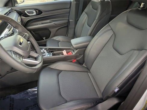 New 2026 Jeep Compass Latitude AWD/4WD image 16