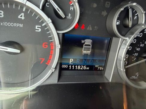 Used 2017 Toyota Tundra SR5 AWD/4WD image 18