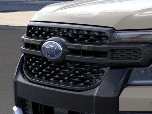 New 2025 Ford Ranger Lariat w/ FX4 Off-Road Package AWD/4WD image 18