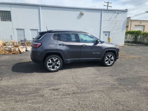 Used 2020 Jeep Compass Limited w/ Safety & Security Group AWD/4WD image 12