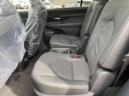 New 2026 Toyota Grand Highlander AWD Hybrid image 6