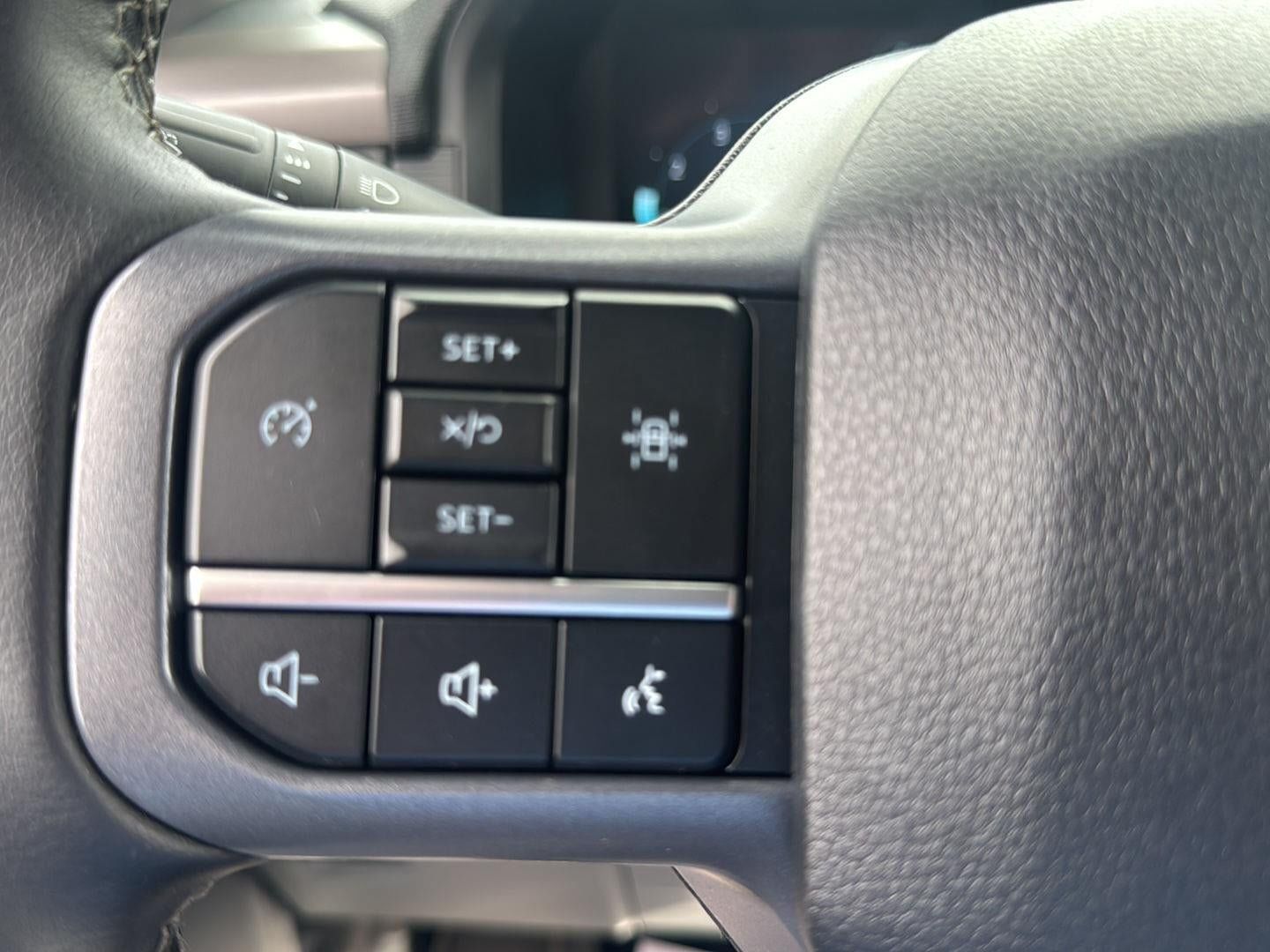 Used 2025 Ford F150 XLT w/ Equipment Group 301A Standard AWD/4WD image 19