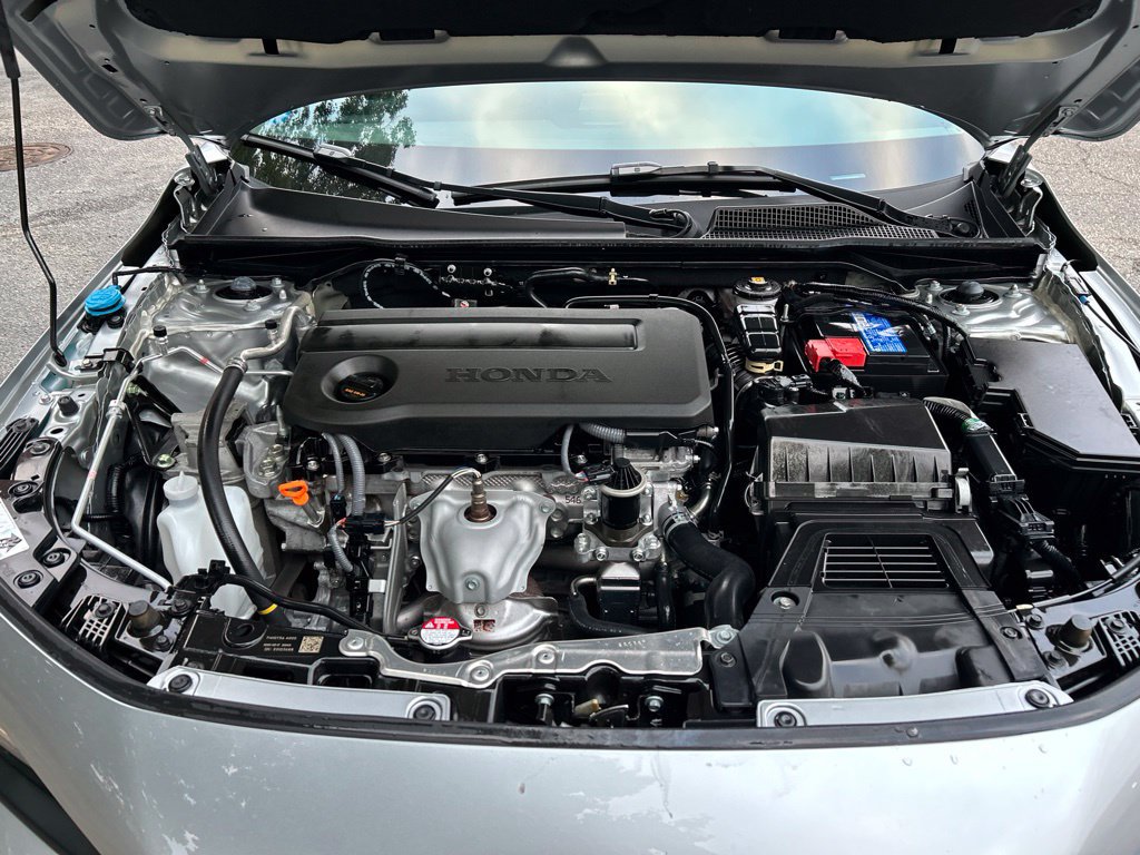 Used 2025 Honda Civic Sport image 10