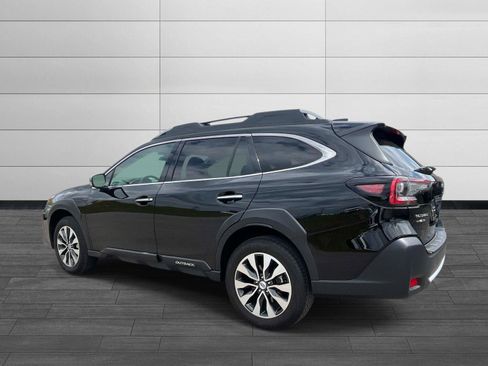 Used 2025 Subaru Outback Touring XT AWD/4WD image 5
