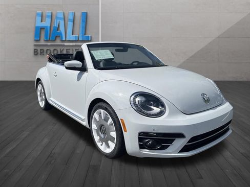 Used 2019 Volkswagen Beetle 2.0T Final Edition SEL FWD image 13