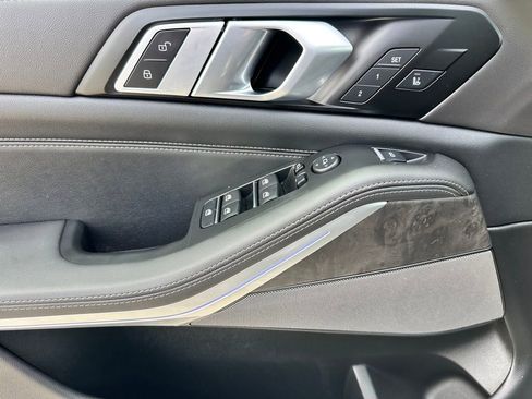 Used 2026 BMW X5 xDrive40i image 16