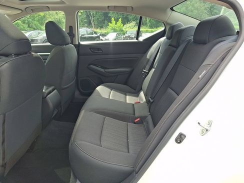 Certified 2023 Nissan Altima 2.5 SV w/ SV Premium Package AWD/4WD image 11
