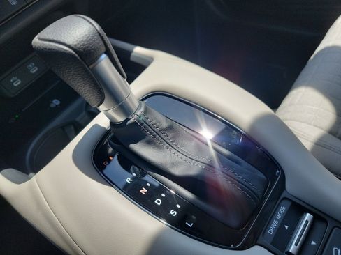 New 2026 Honda HR-V LX image 19