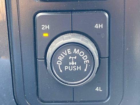 Used 2022 Ford F150 XLT w/ Equipment Group 302A High AWD/4WD image 30