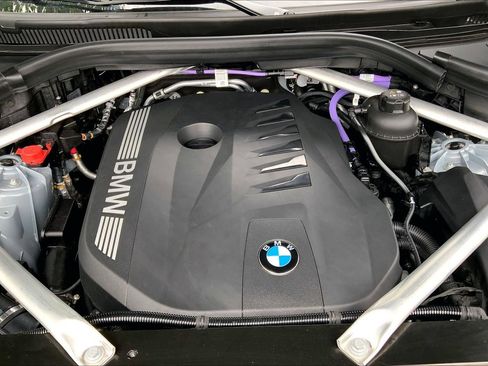 Used 2026 BMW X5 xDrive40i w/ M Sport Package AWD/4WD image 29