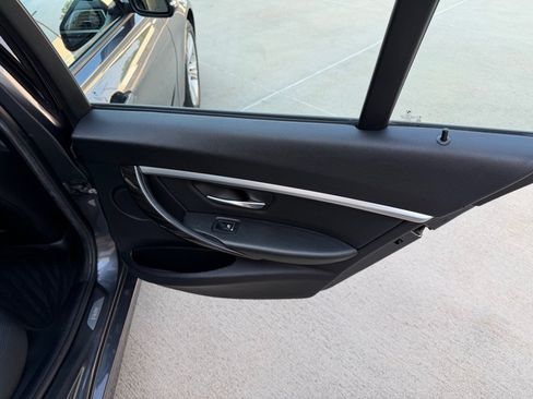 Used 2016 BMW 328i xDrive Sedan AWD/4WD image 17