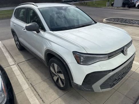 Used 2025 Volkswagen Taos S image 3