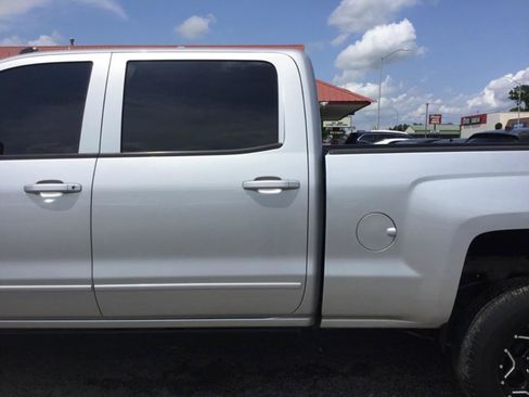 Used 2015 Chevrolet Silverado 2500 LT w/ LT Convenience Package AWD/4WD image 14