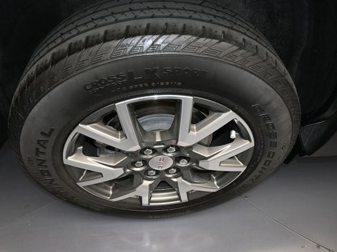 Used 2022 GMC Acadia SLE w/ Driver Convenience Package image 42