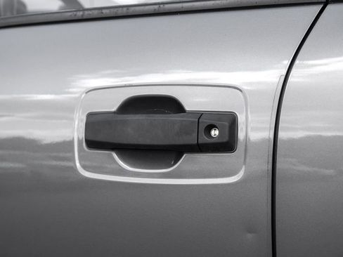 Used 2019 Nissan Titan S w/ S Utility Package image 38