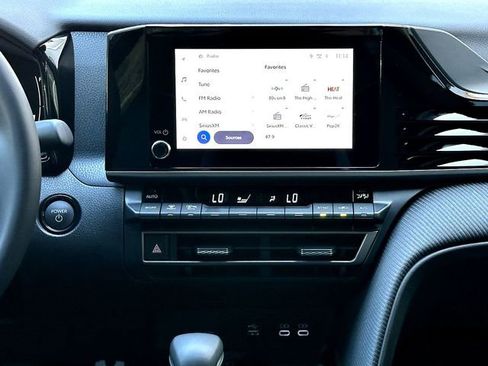 New 2026 Toyota Camry SE image 24