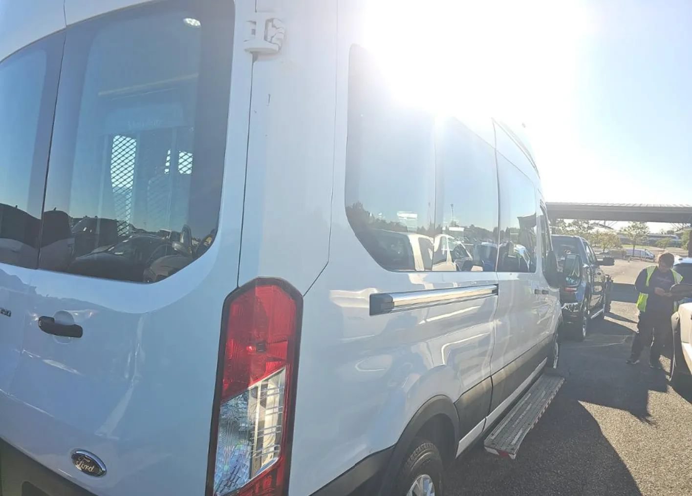 Used 2020 Ford Transit 350 148 High Roof RWD image 4