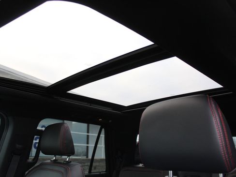 Used 2024 Ford Expedition Limited image 25