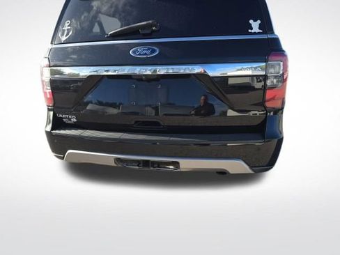 Used 2018 Ford Expedition Max Limited image 4