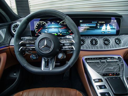 Used 2023 Mercedes-Benz AMG GT 43 image 12