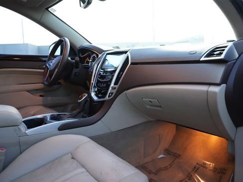 Used 2015 Cadillac SRX Luxury w/ Driver Awareness Package image 22