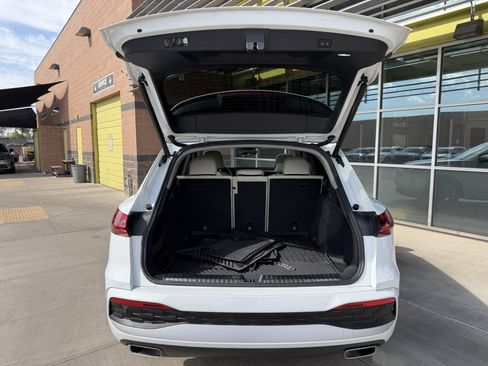 Used 2025 Audi Q5 Premium AWD/4WD image 40
