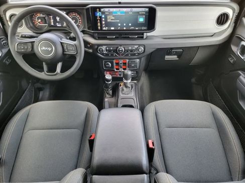 Certified 2025 Jeep Wrangler Unlimited Sport AWD/4WD image 26