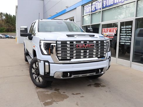 New 2026 GMC Sierra 3500 Denali w/ Denali Reserve Package AWD/4WD image 47
