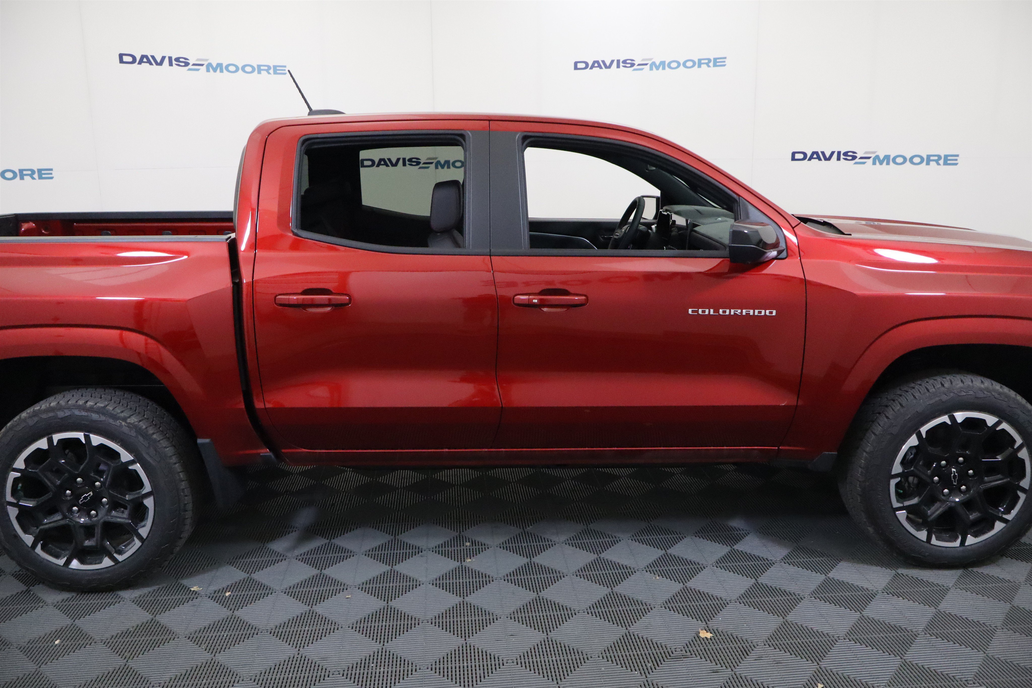 New 2026 Chevrolet Colorado Z71 w/ Technology Package AWD/4WD image 5
