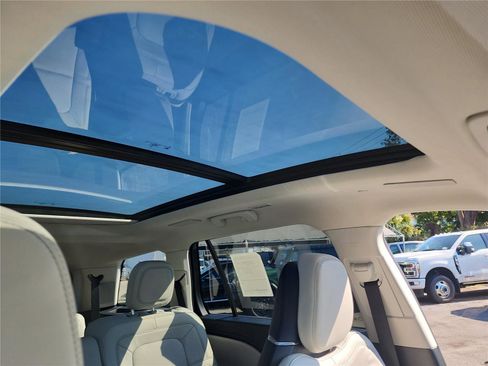 New 2026 Lincoln Aviator Reserve w/ Luxury Package image 32