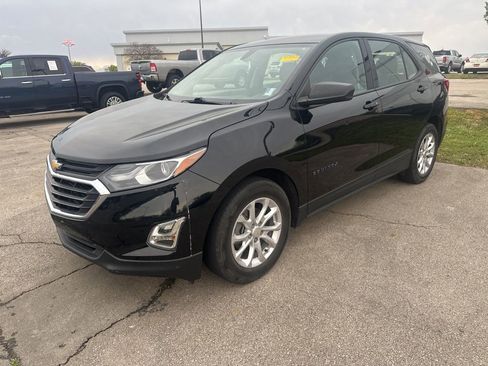 Used 2019 Chevrolet Equinox LS image 1