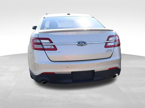 Used 2017 Ford Taurus SEL FWD image 19